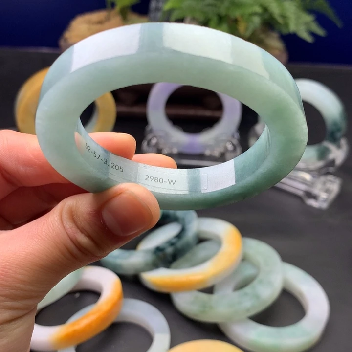 定制翡翠手镯不退不换未镶嵌