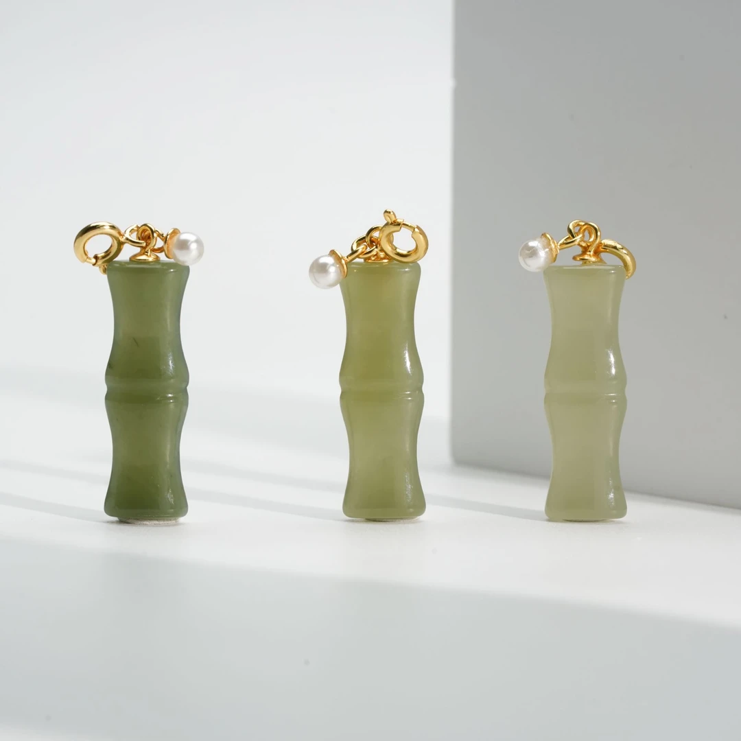 【小北珠宝】S925银和田玉吊坠约7*24mm【多样性发一件】10-BH75X416