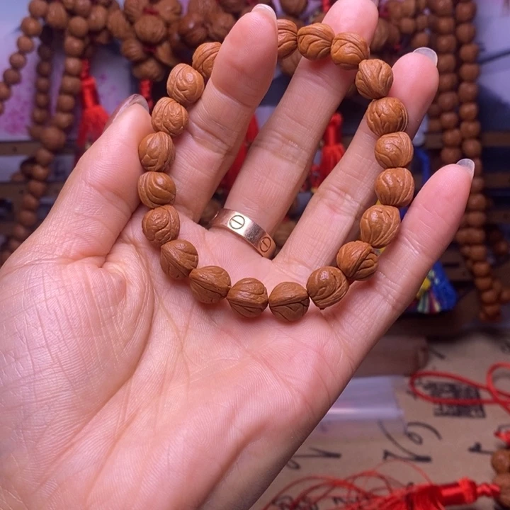 小***冉吊坠桃核龙纹桃枭