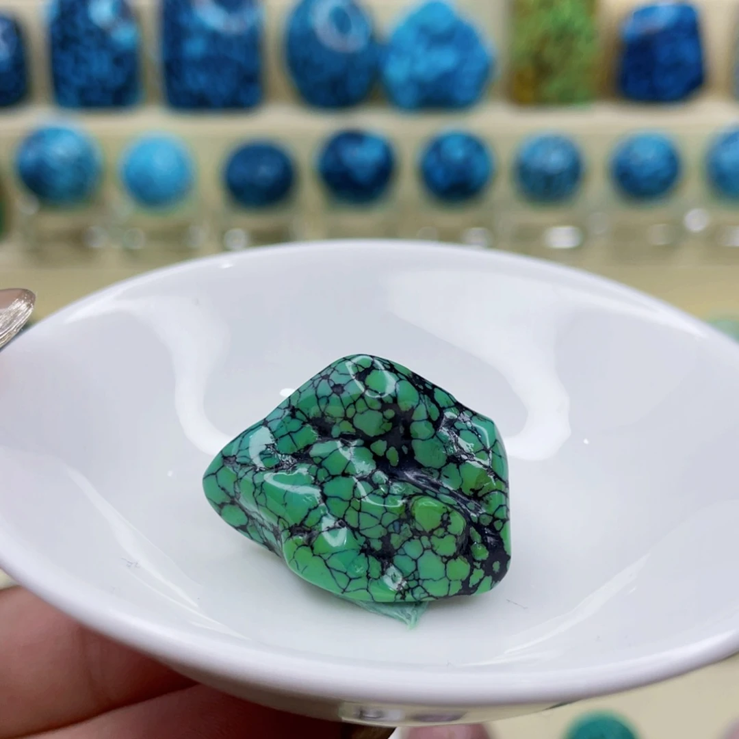 未镶嵌绿松石颈饰