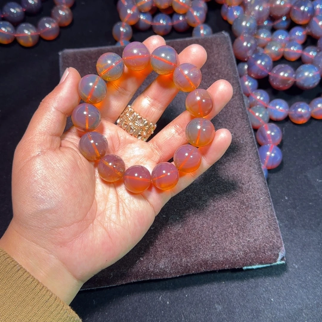 琥珀未镶嵌裸石琥珀