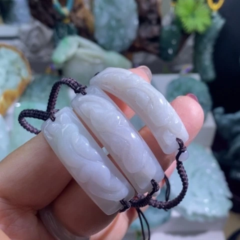 【闪购商品】颈饰未镶嵌翡翠多样性发1