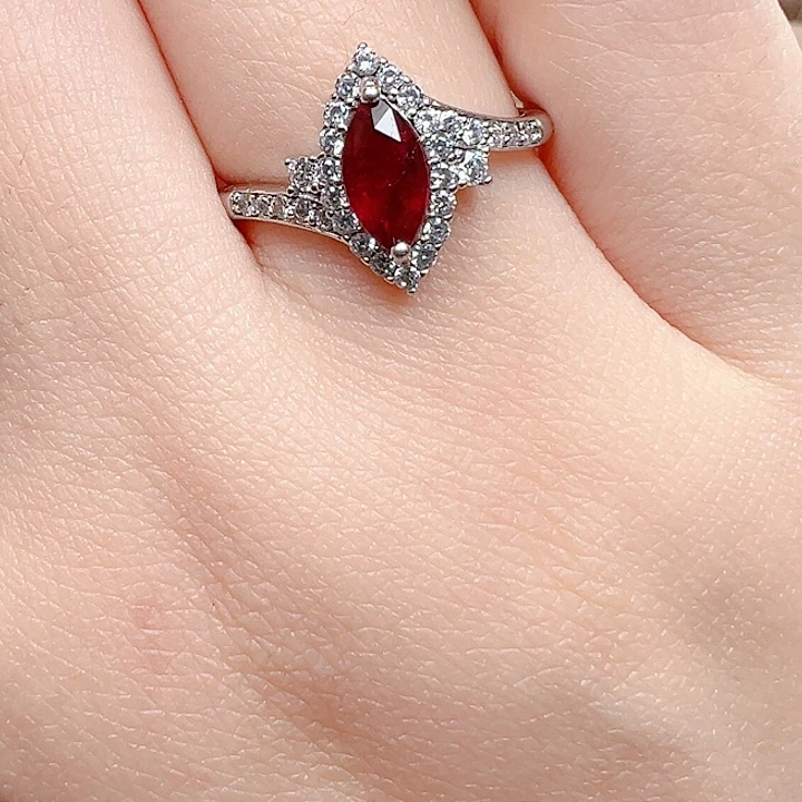 银S925镶嵌红宝石戒指