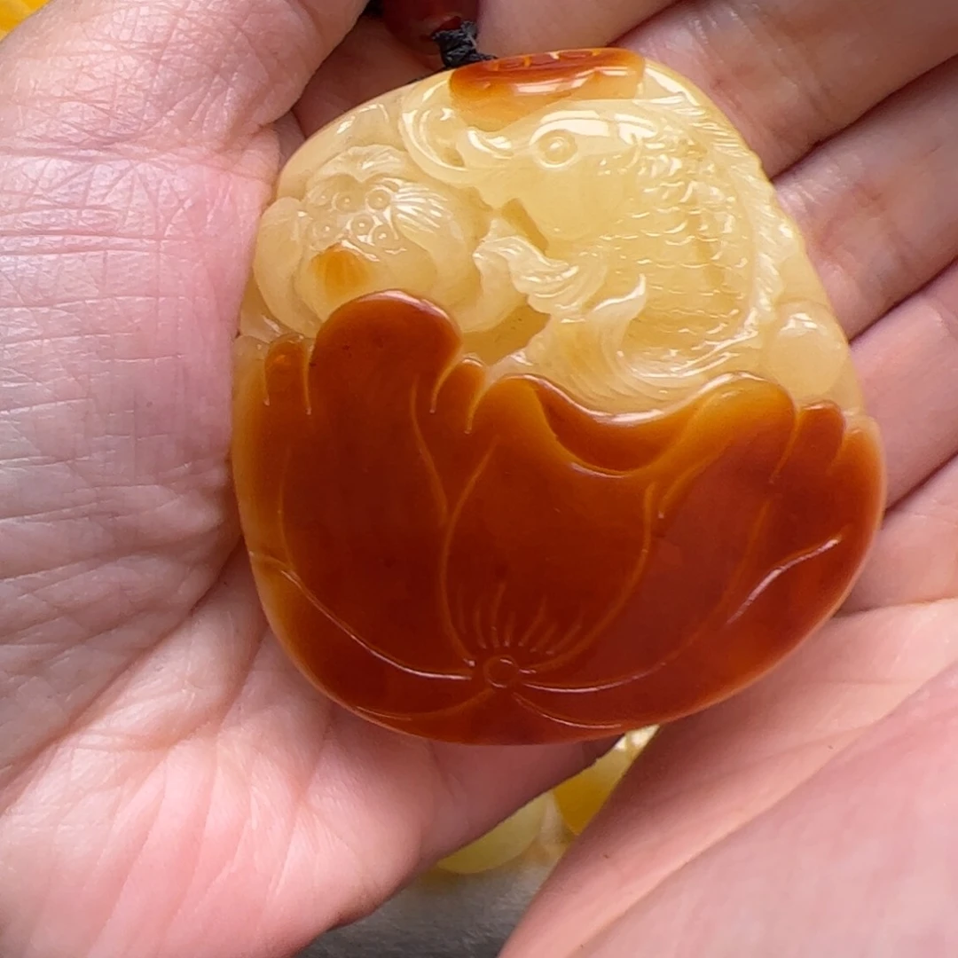 琥珀颈饰未镶嵌蜜蜡