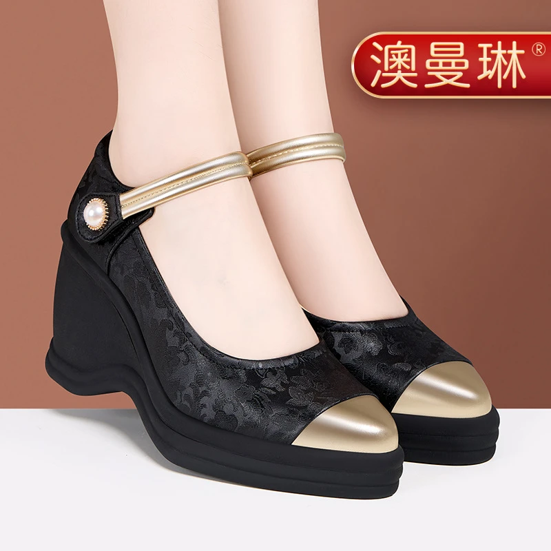 澳曼琳新中式搭配旗袍走秀款的鞋子女软底软面中老年复古坡跟单鞋