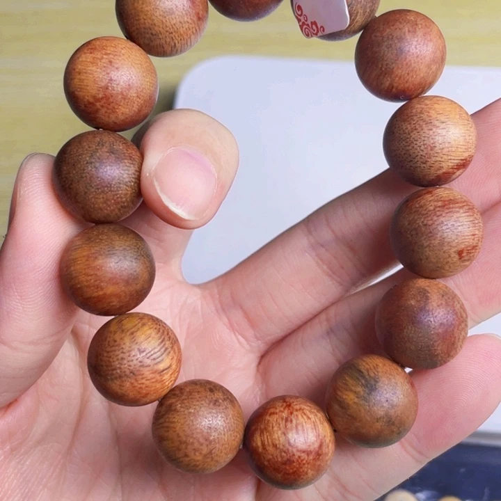 沉香碎屑沉香富森红土