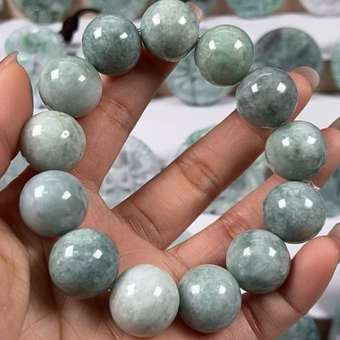 翡翠颈饰未镶嵌微瑕福利