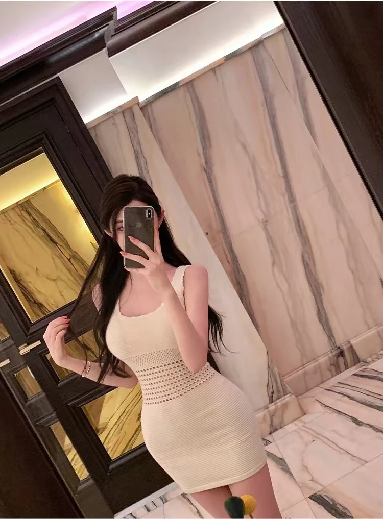 性感纯欲修身背心包臀短裙女夏季重工镂空收腰显瘦连衣裙小个子