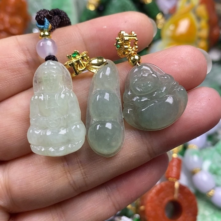 翡翠未镶嵌吊坠(赠链)