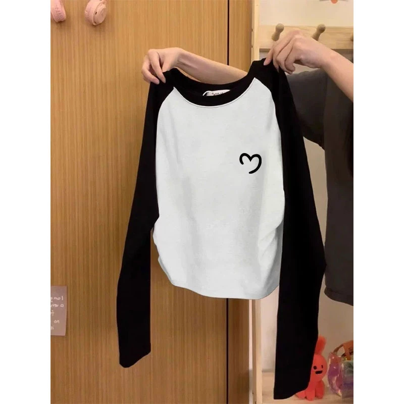 小众设计感正肩拼色卡通长袖t恤女收腰显瘦韩版时尚休闲上衣春秋