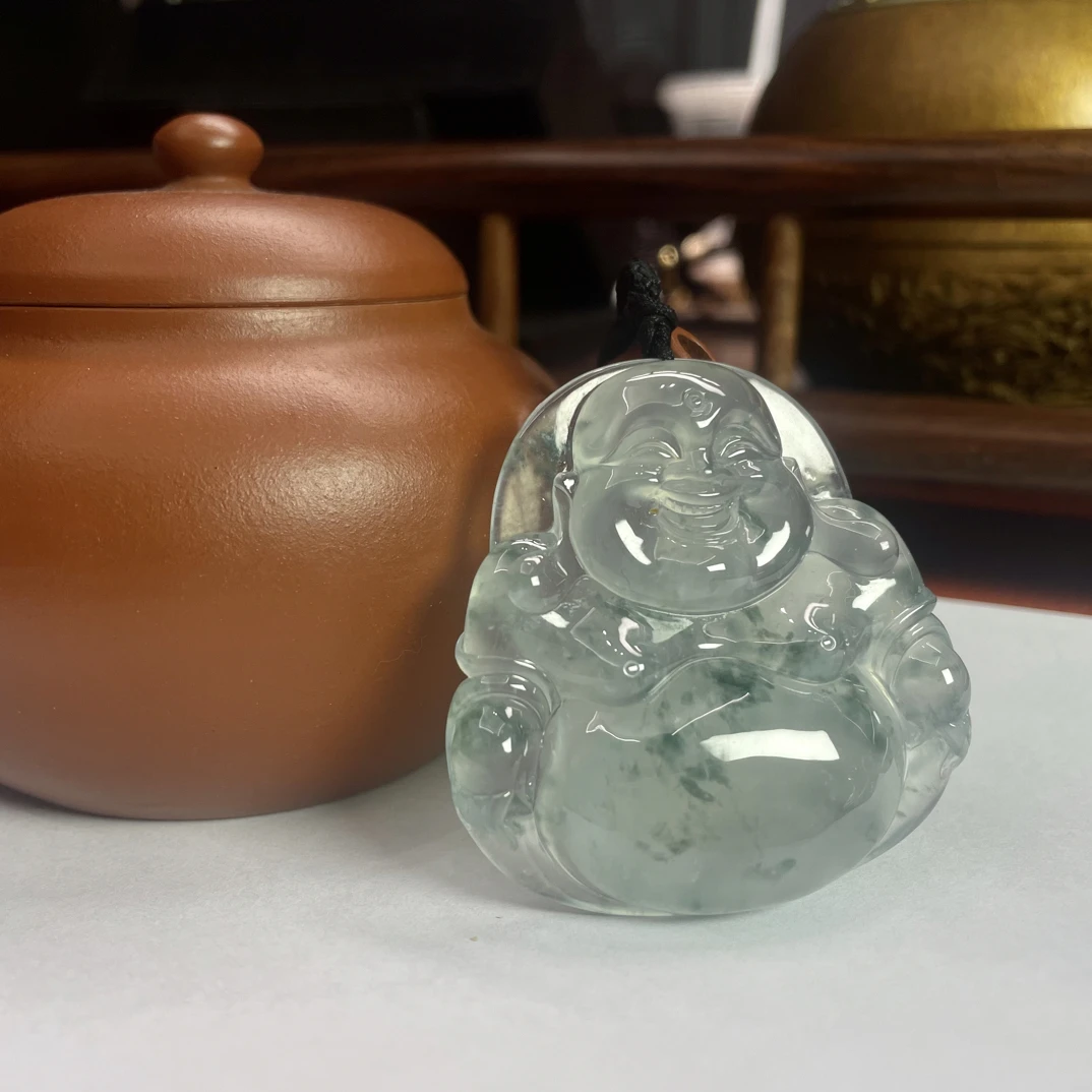玻璃种飘绿花翡翠大尺寸厚装弥勒佛(尺寸48.5x46.8x10)