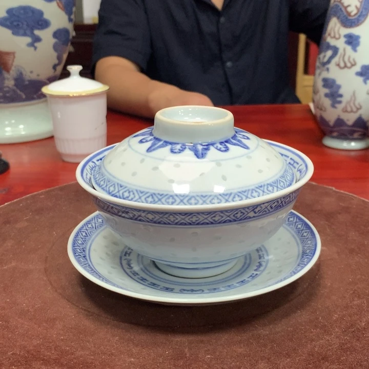 景德镇陶瓷青花玲珑盖碗