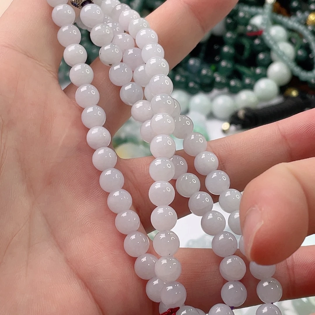 翡翠未镶嵌颈饰白月光