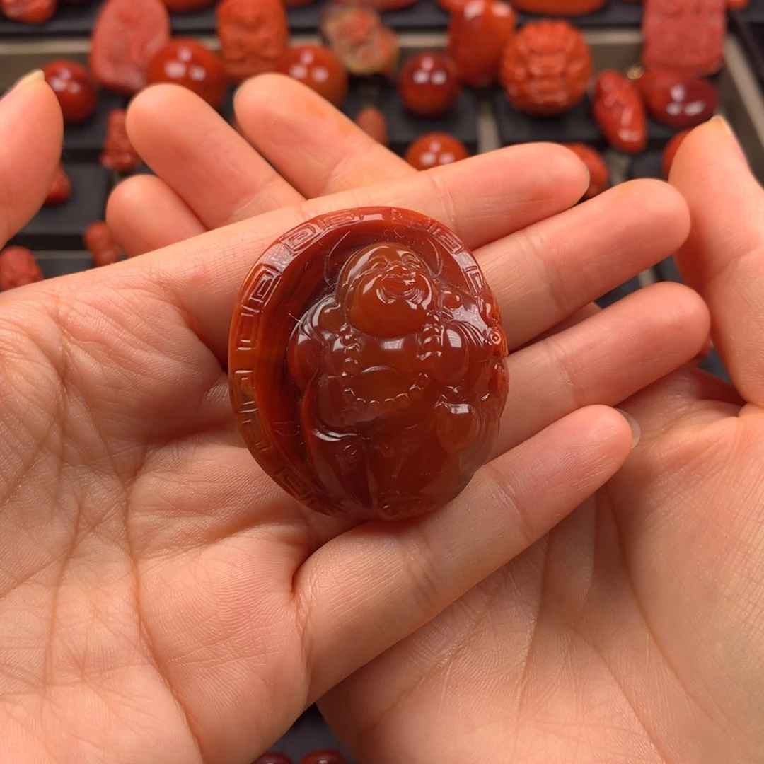 南红玛瑙弥勒佛牌39×45未镶嵌