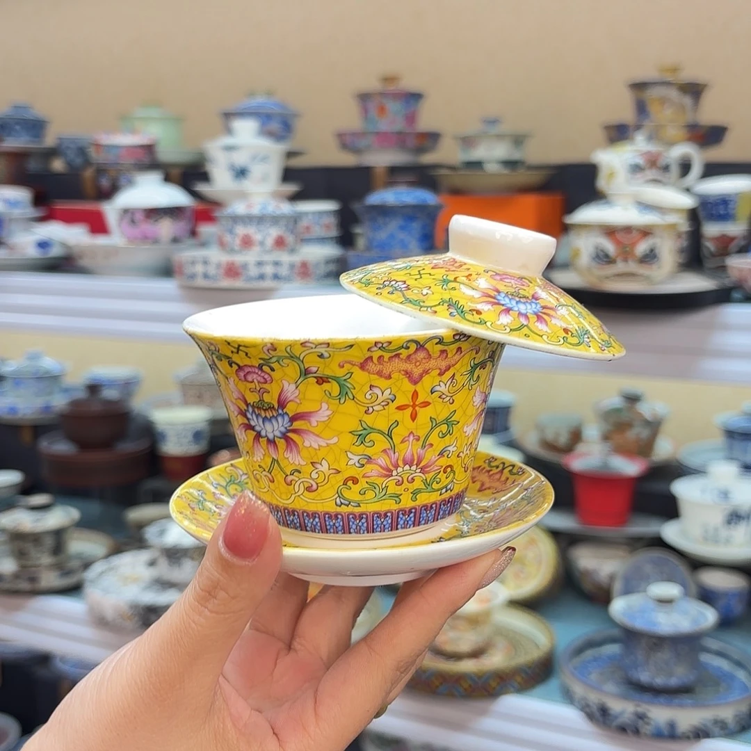 盖碗里的水煮开后倒在