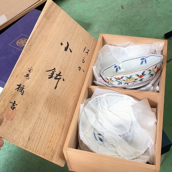 不***晚001 一人直播，看品直播间说序