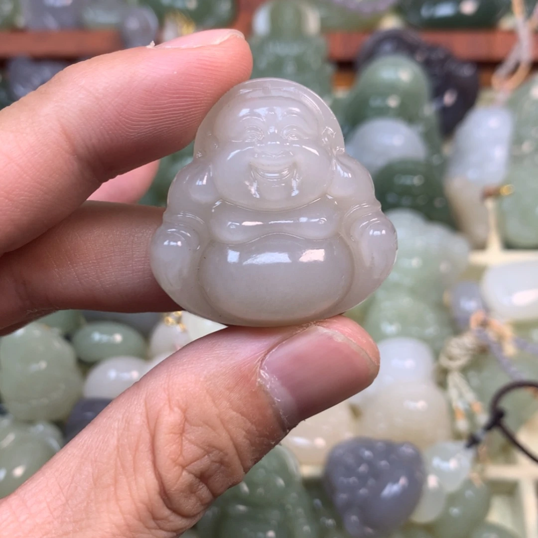 【闪购商品】颈饰未镶嵌和田玉