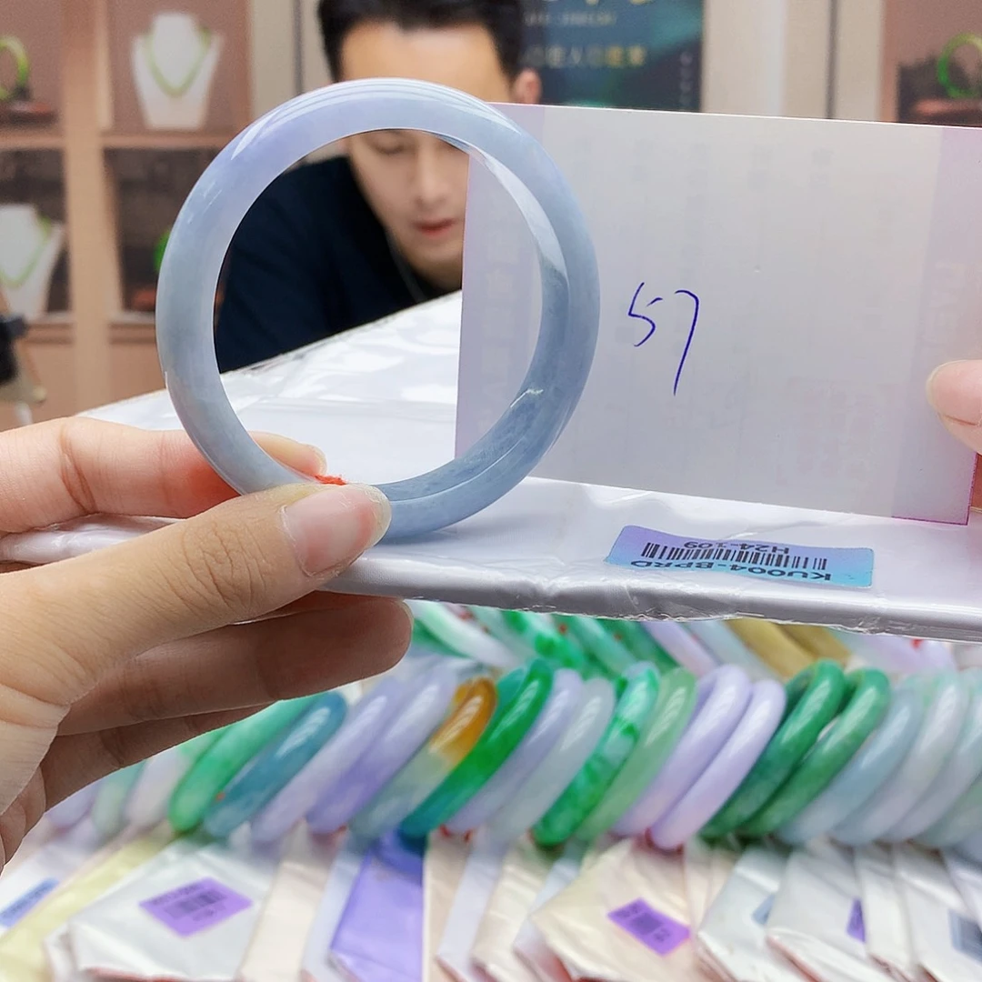 翡翠手镯未镶嵌56788889999999