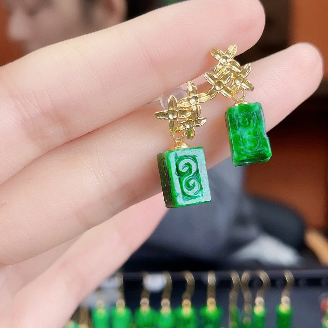 翡翠未镶嵌耳饰饰品