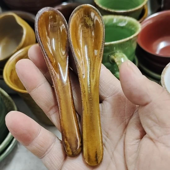 瓷片五厂，七厂，瓷器摆件，瓷片！都有微瑕疵。