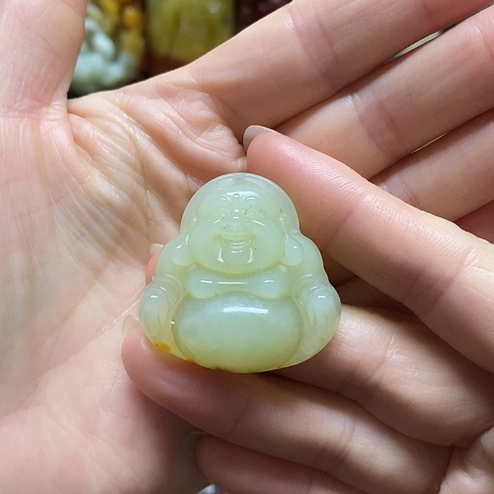岫玉未镶嵌吊坠(赠链)