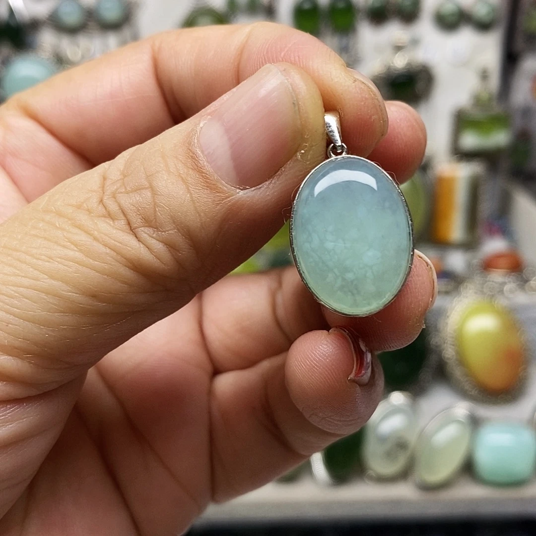 蛇纹石玉银S925镶嵌吊坠