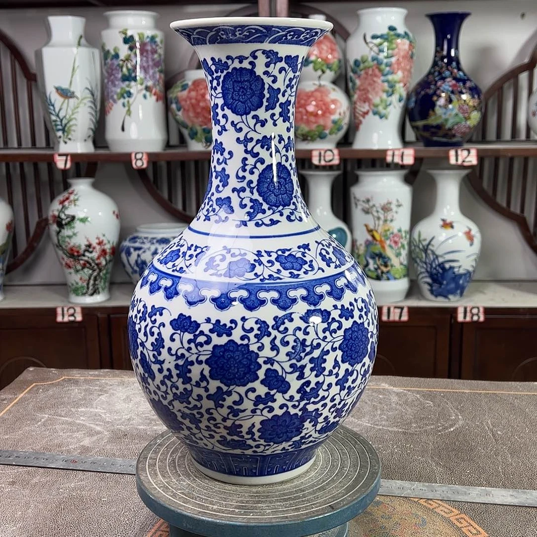 摆件陶景德镇陶瓷缠枝