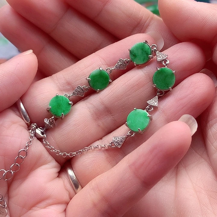 翡翠银S925镶嵌颈饰翡翠