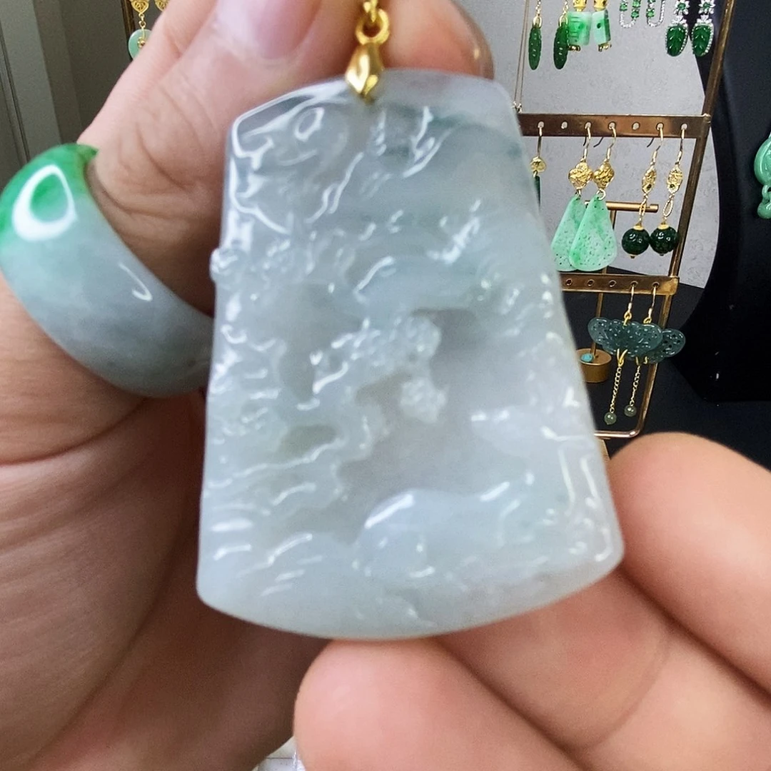 颈饰未镶嵌翡翠吊坠