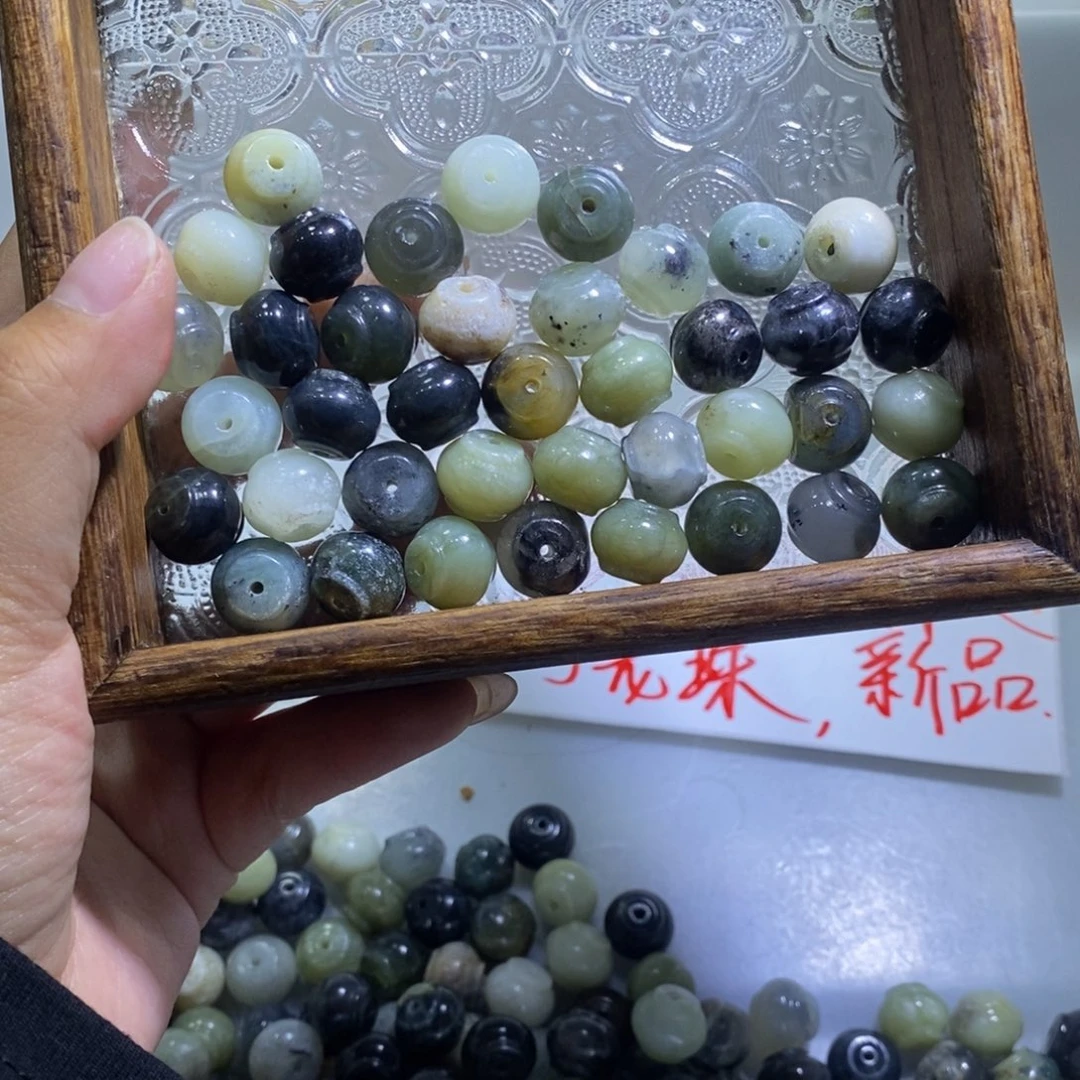 合金蛇纹石玉颈饰4