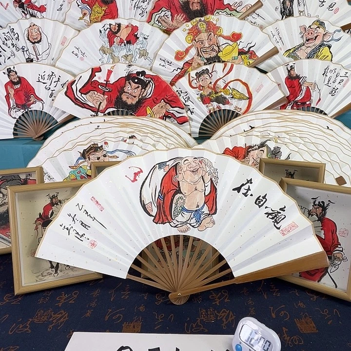 宫***印国画手绘折扇一把