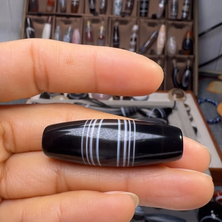 兰***一玛瑙/玉髓未镶嵌颈饰