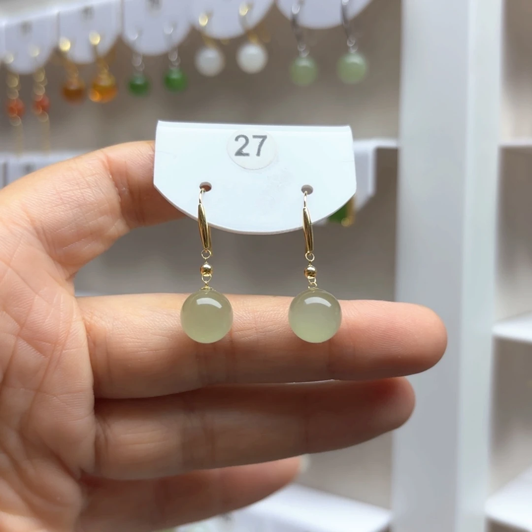 和田玉18K金镶嵌耳饰