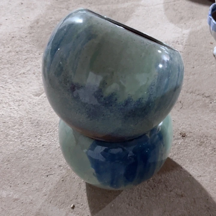 紫砂花盆口径14高度16两只正品