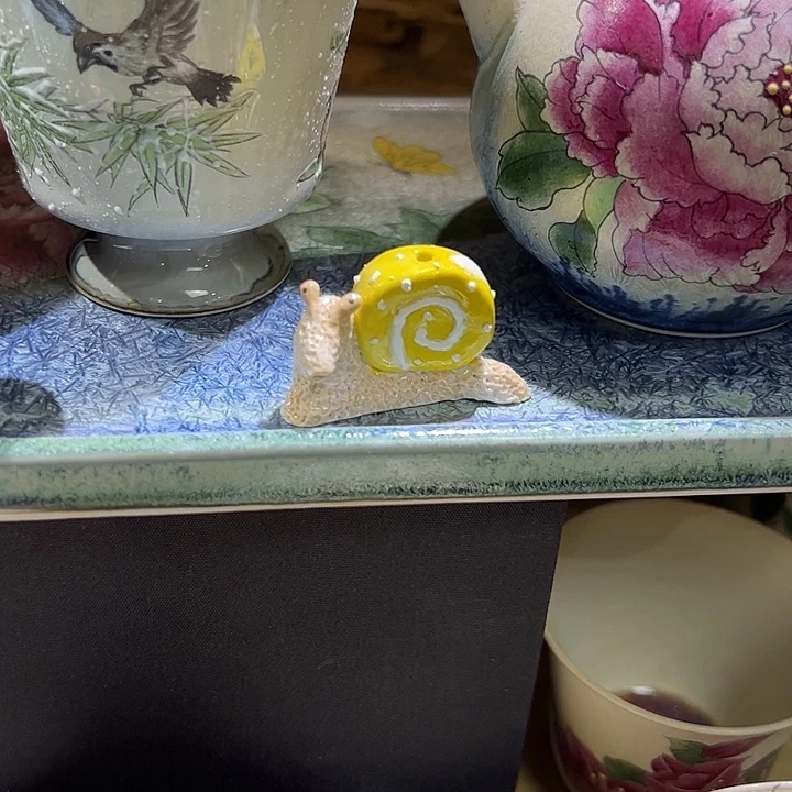手工陶瓷蜗牛香插