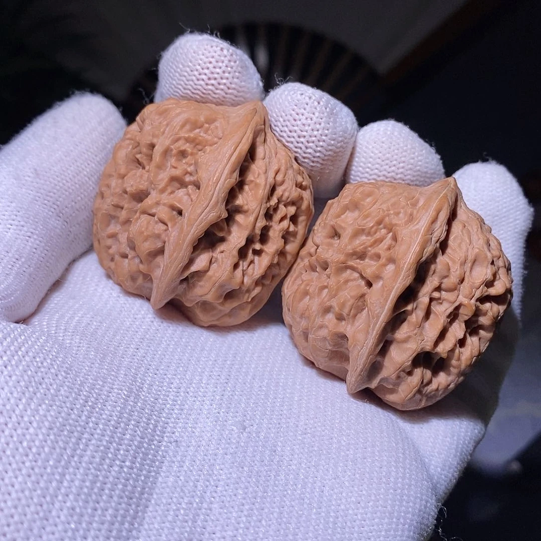 文玩核桃吊坠35西北将军膀 福利 有一只磕尖