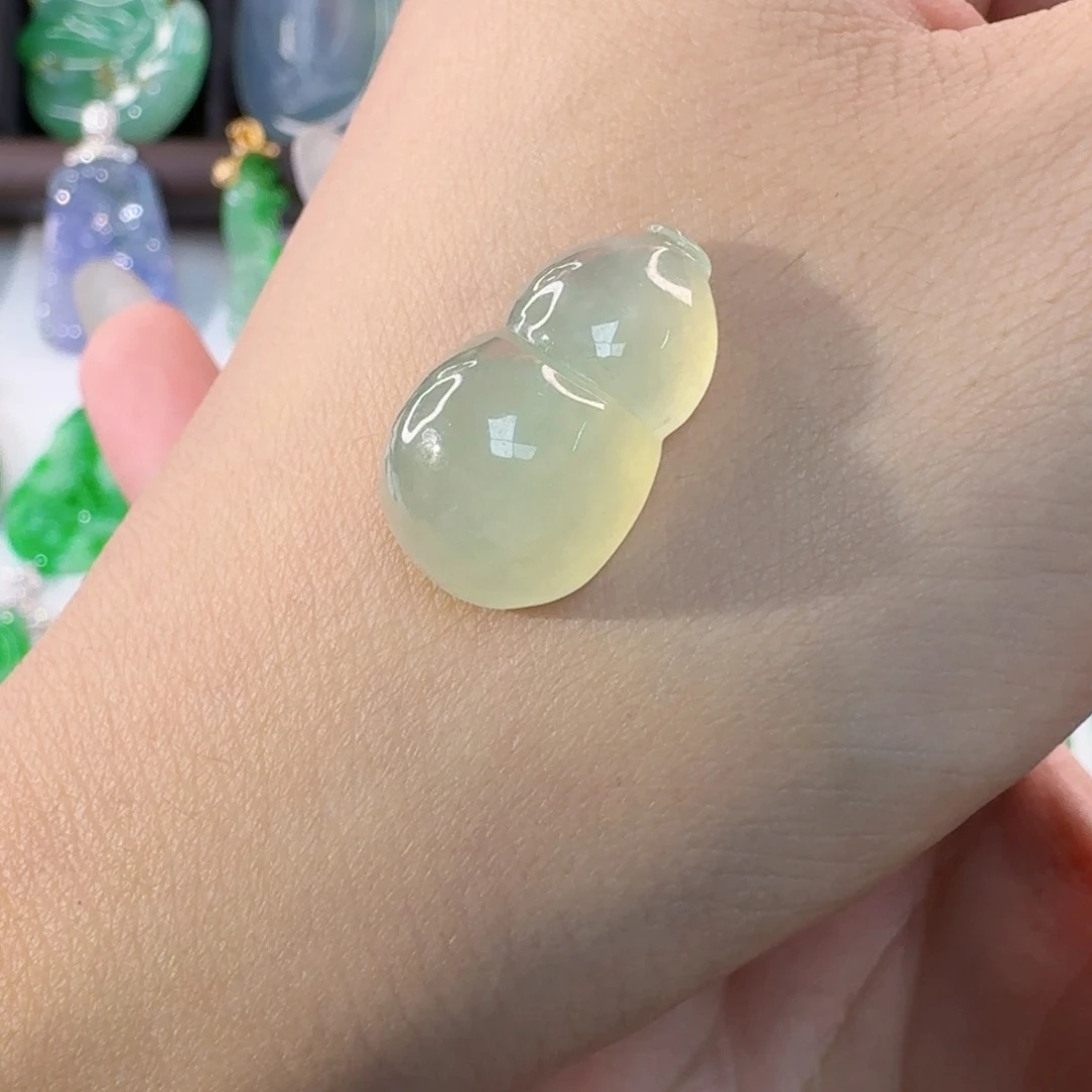 颈饰未镶嵌翡翠吊坠