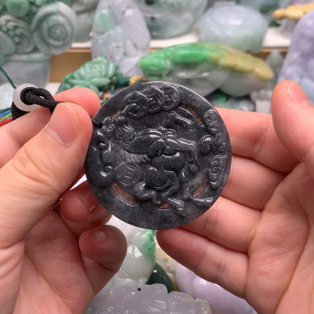 吊坠(不含链)未镶嵌翡翠