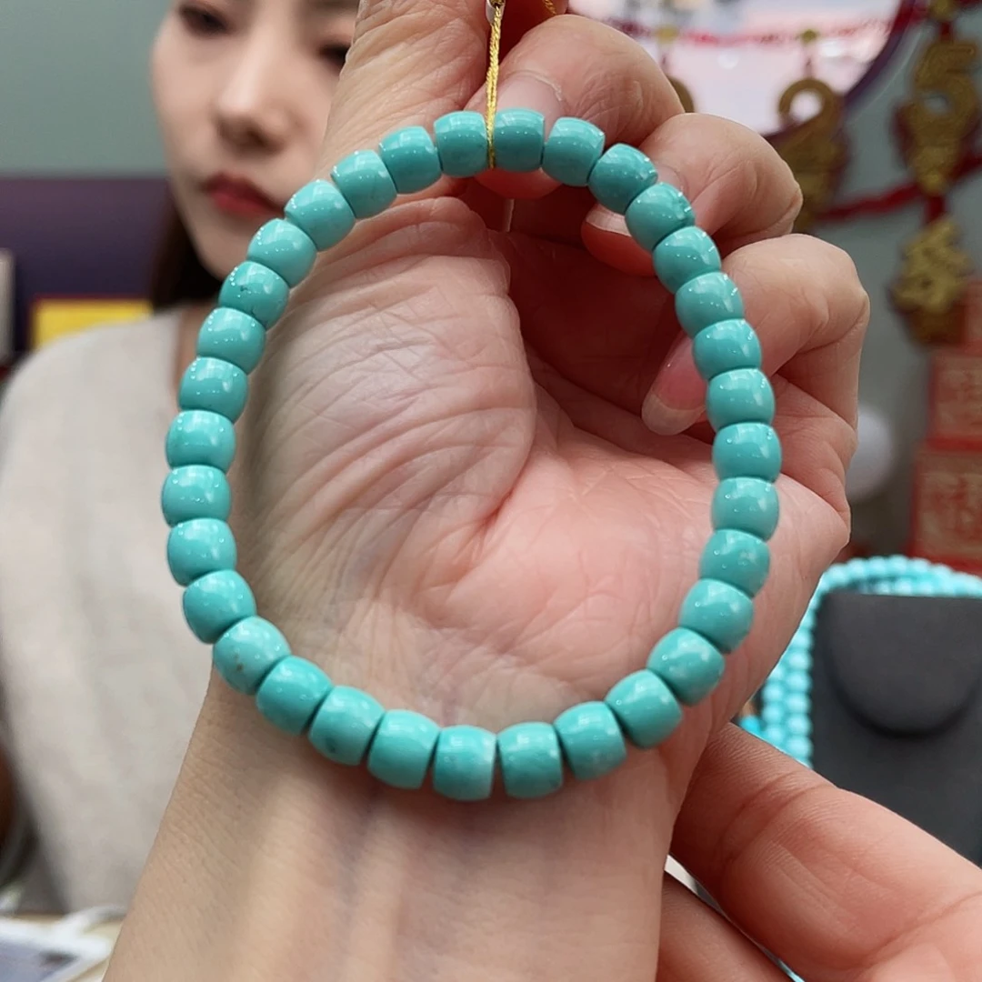 绿松石颈饰未镶嵌