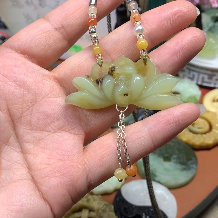 蛇纹石玉合金颈饰