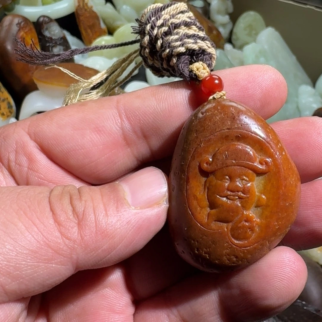 和田玉颈饰未镶嵌想***字