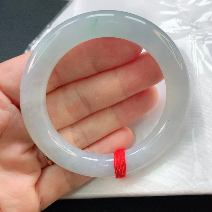 翡翠手镯未镶嵌53圆