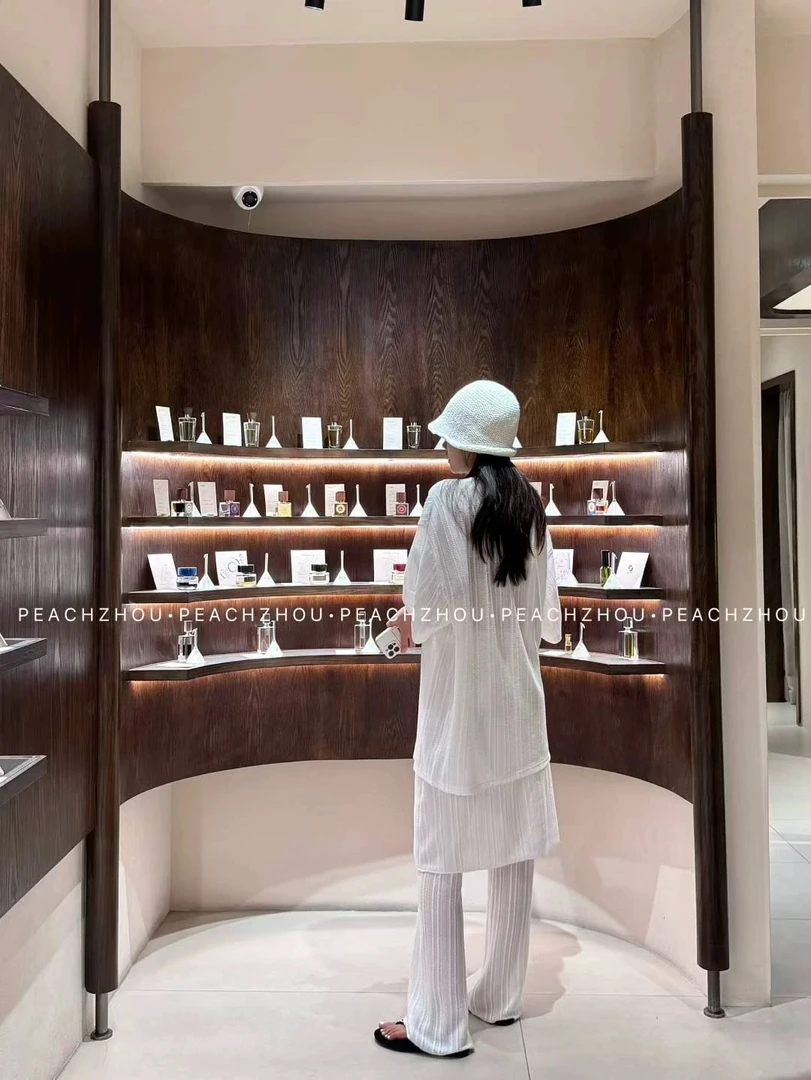 桃子同款白色休闲短袖套装2025薄款罩衫上衣屁帘阔腿裤两件套