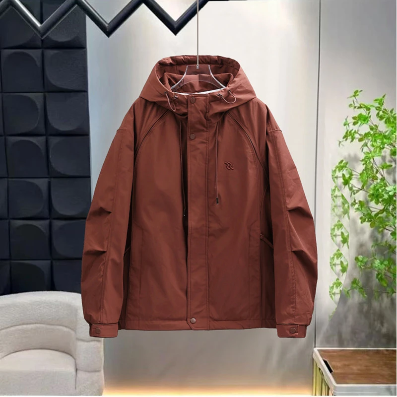 春季2025新款户外连帽工装外套男宽松痞帅冲锋衣简约纯色百搭夹克