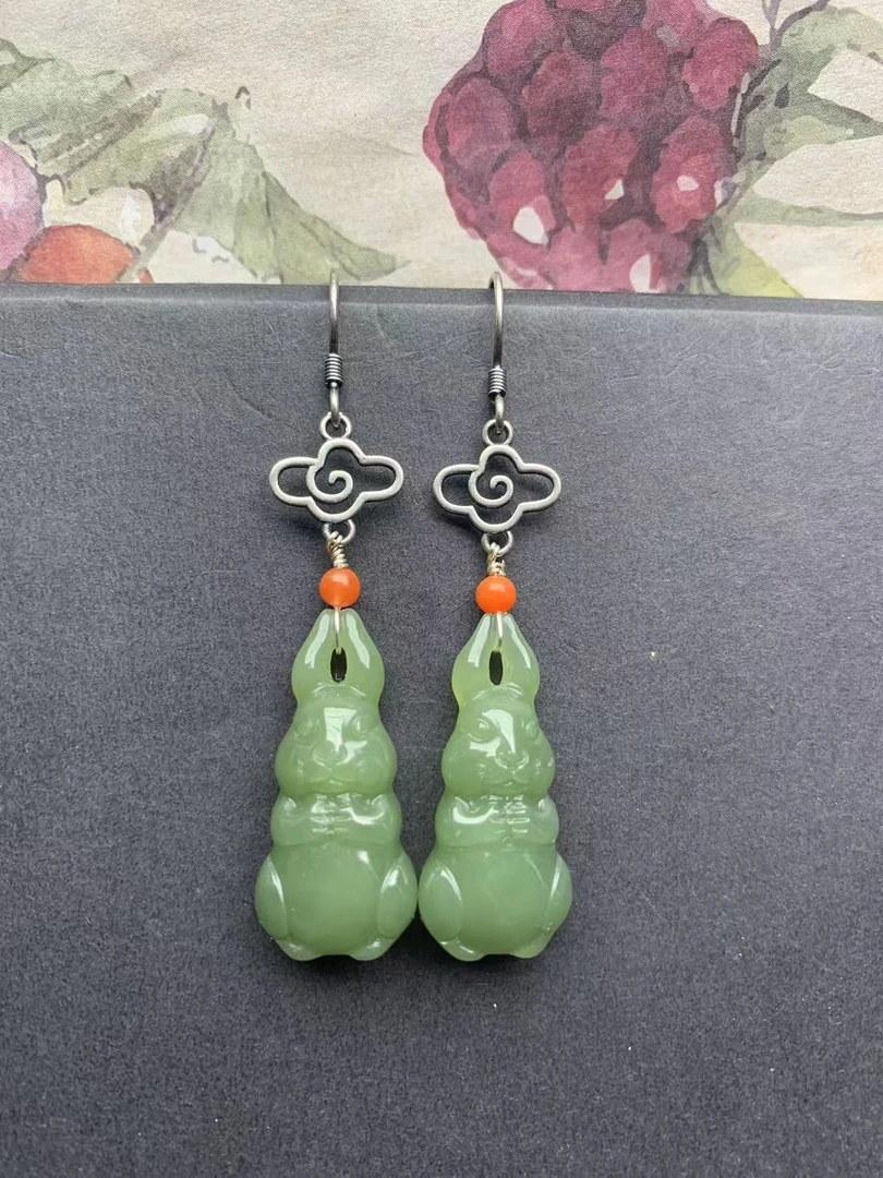 正宗高端和田玉百搭绿萌兔真冰绿耳坠S925银精致气质经典耳环F22