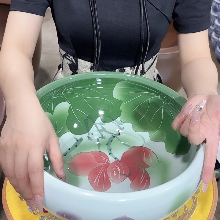 瓷片口径32厘米 高度14厘米