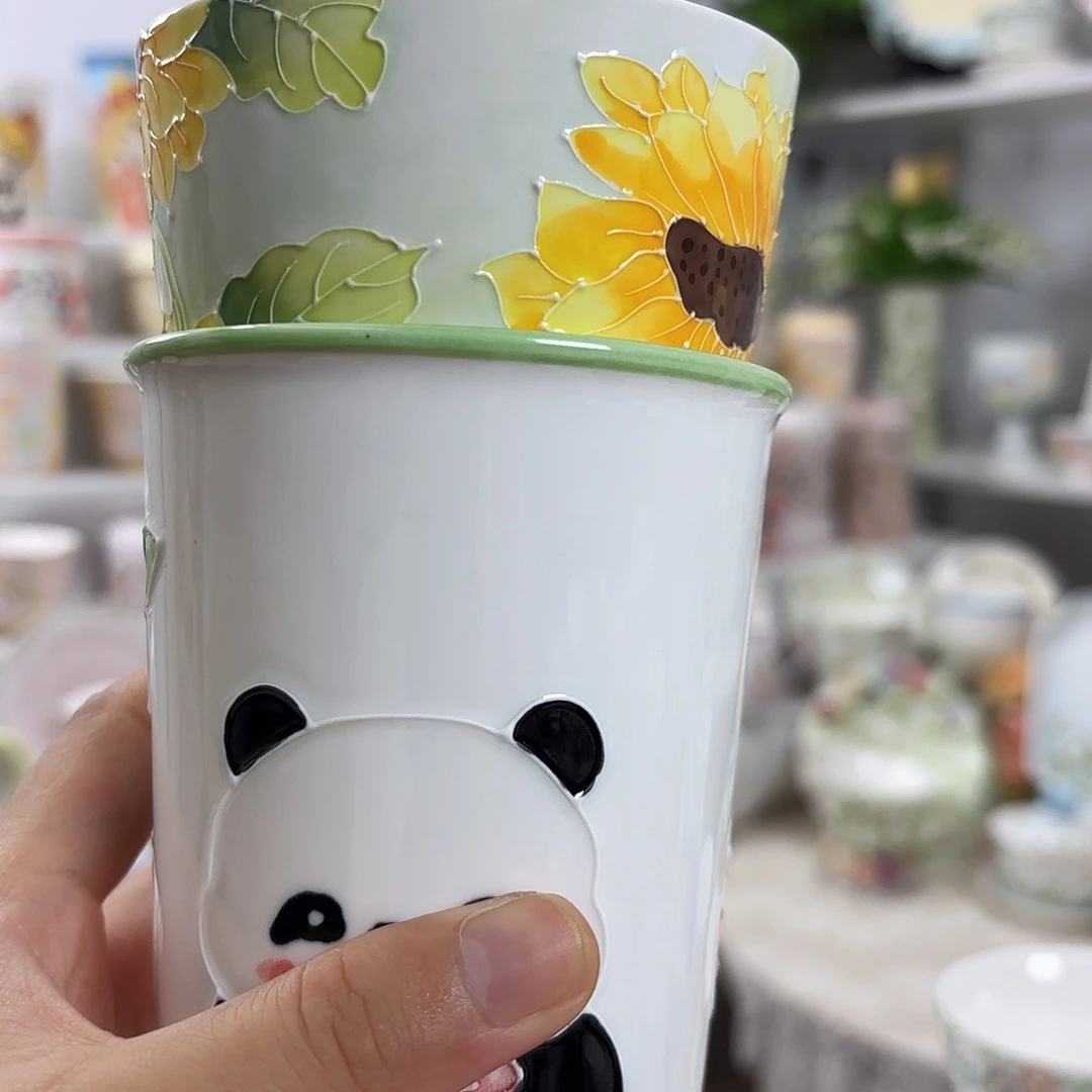 呵***6手绘创意高温釉下彩陶瓷