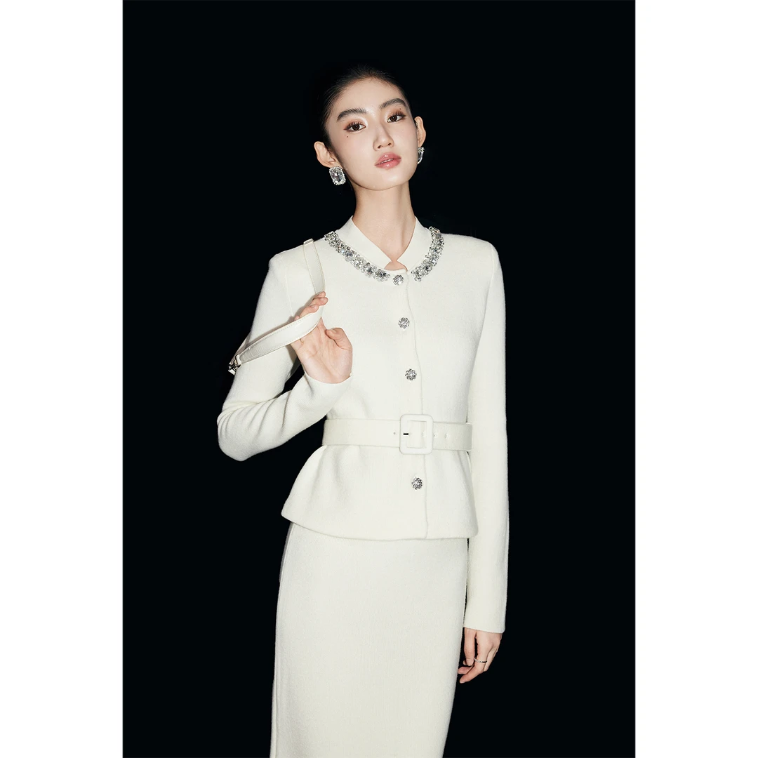 MandyZhang法式小香风白色羊毛针织衫女秋冬季时尚腰带收腰短外套