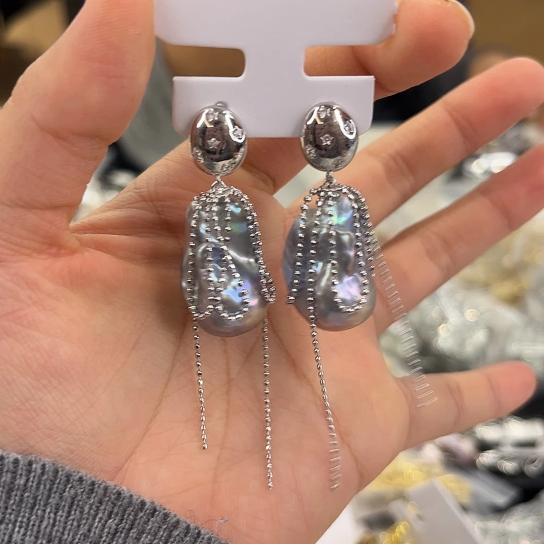 淡水珍珠合金耳饰