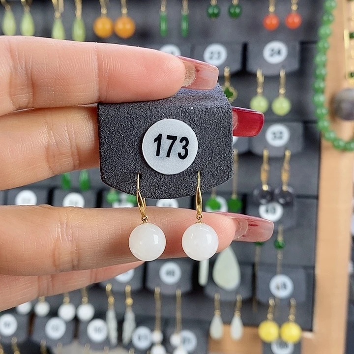 和田玉耳饰18K金镶嵌